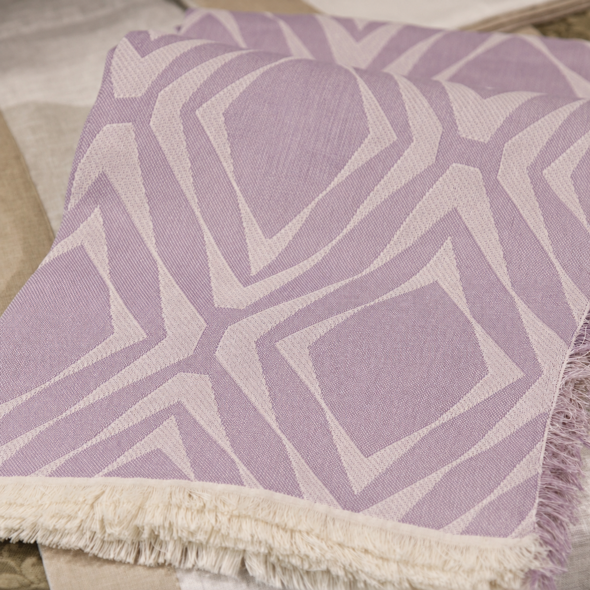 100% Cotton Tubular Jacquard Beach Towel