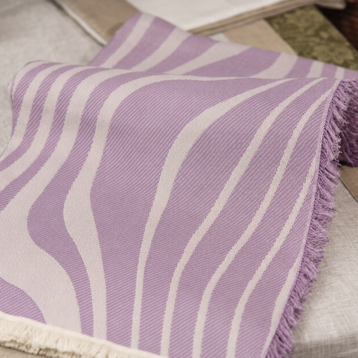 100% Cotton Tubular Jacquard Beach Towel